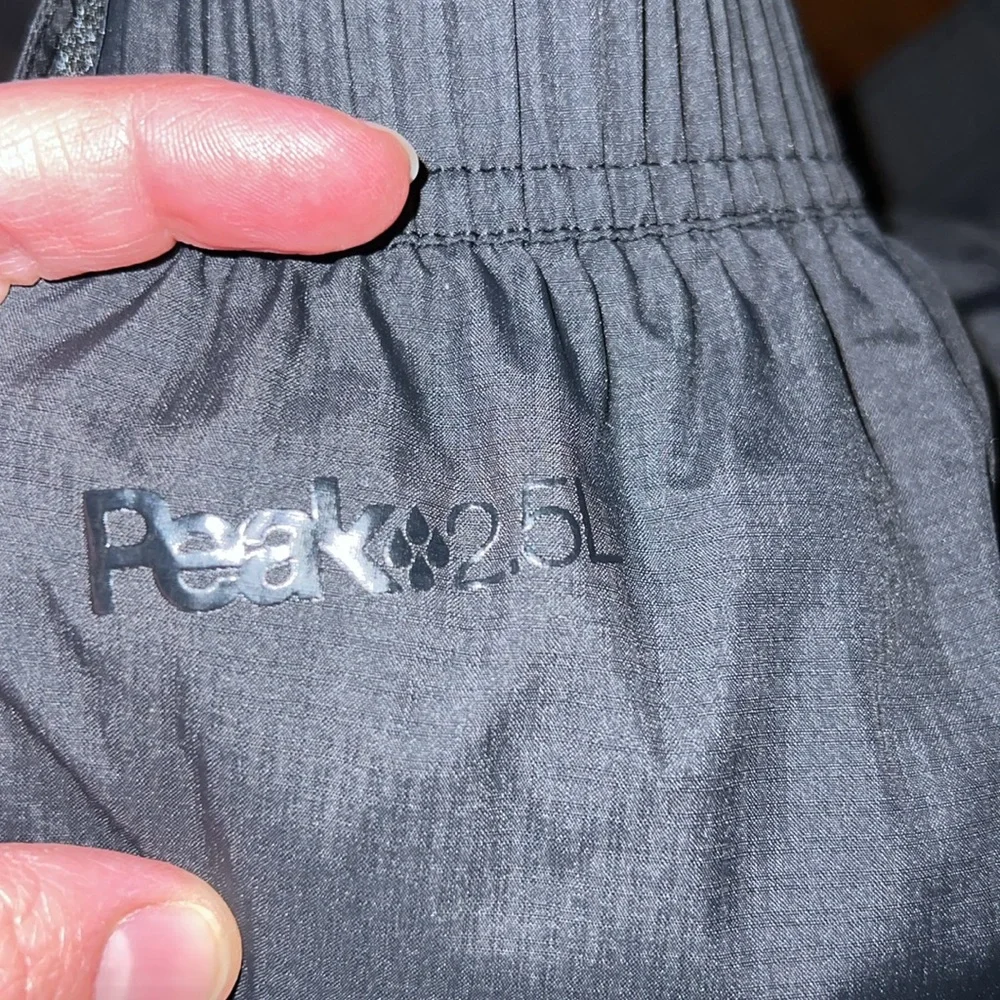 Black Men’s REI,‎ the co-op pants. Size Large.  Full zip up leg--Peak 2.5L